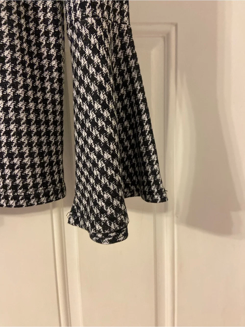 Michael Kors Black & White Houndstooth Long-Sleeve Top